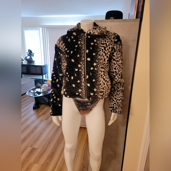 Urban Outfitters Faux Fur Coat 90s inspired y2k Small - Picture 2 of 10
